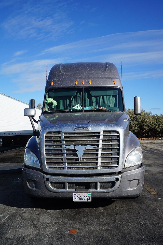 Semi-truck parts sourced fast for every major brand